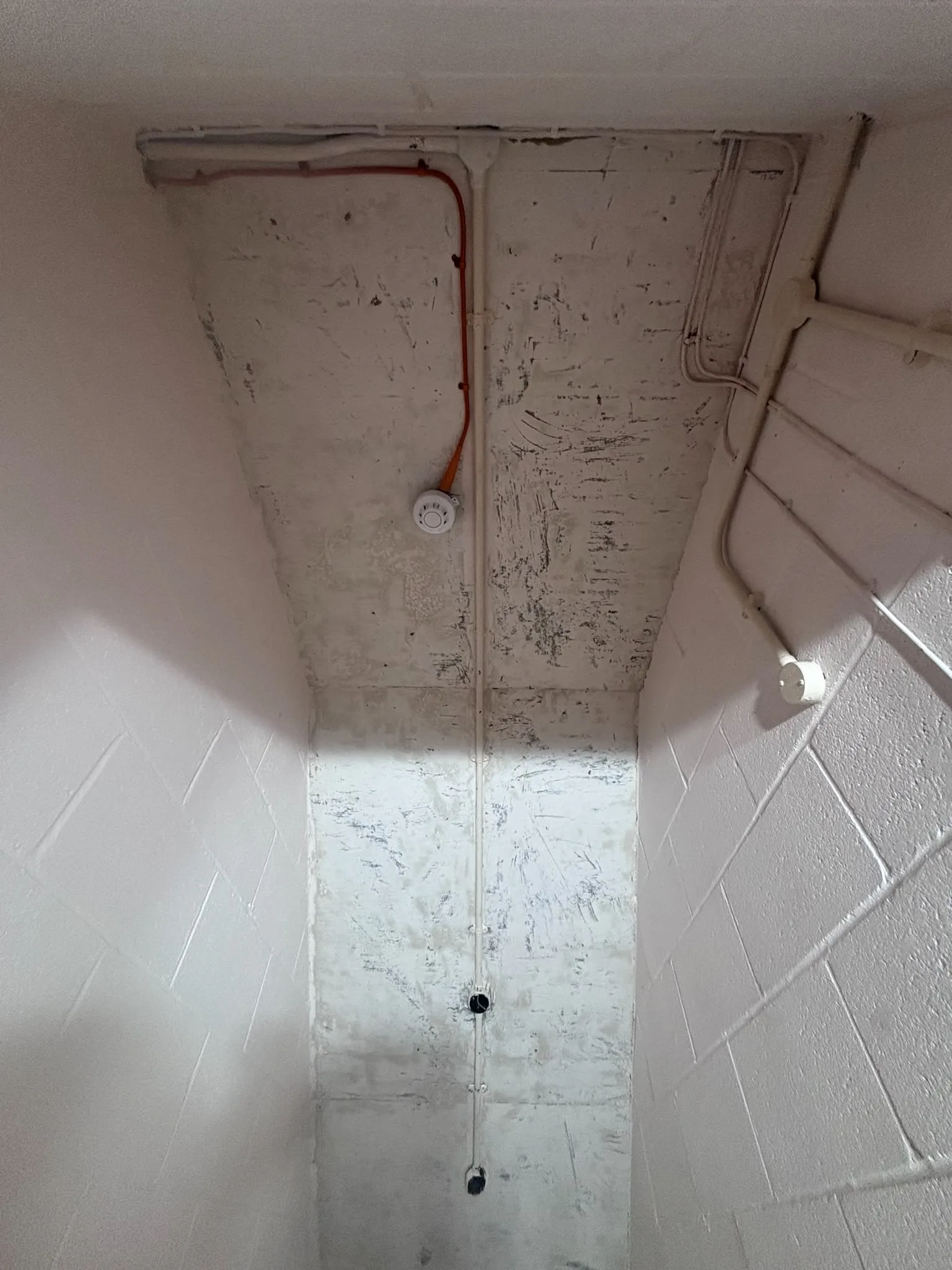 Licensed asbestos gasket removal in a Dulwich commercial property